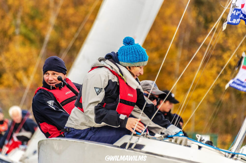 Meister der Landesmeister NRW 2018: Team Jörg und Biggi Meier mit Ernst Barbeck, Landesmeister Folkeboot. Meister der Landesmeister NRW 2018: Team Jörg und Biggi Meier mit Ernst Barbeck, Landesmeister Folkeboot.